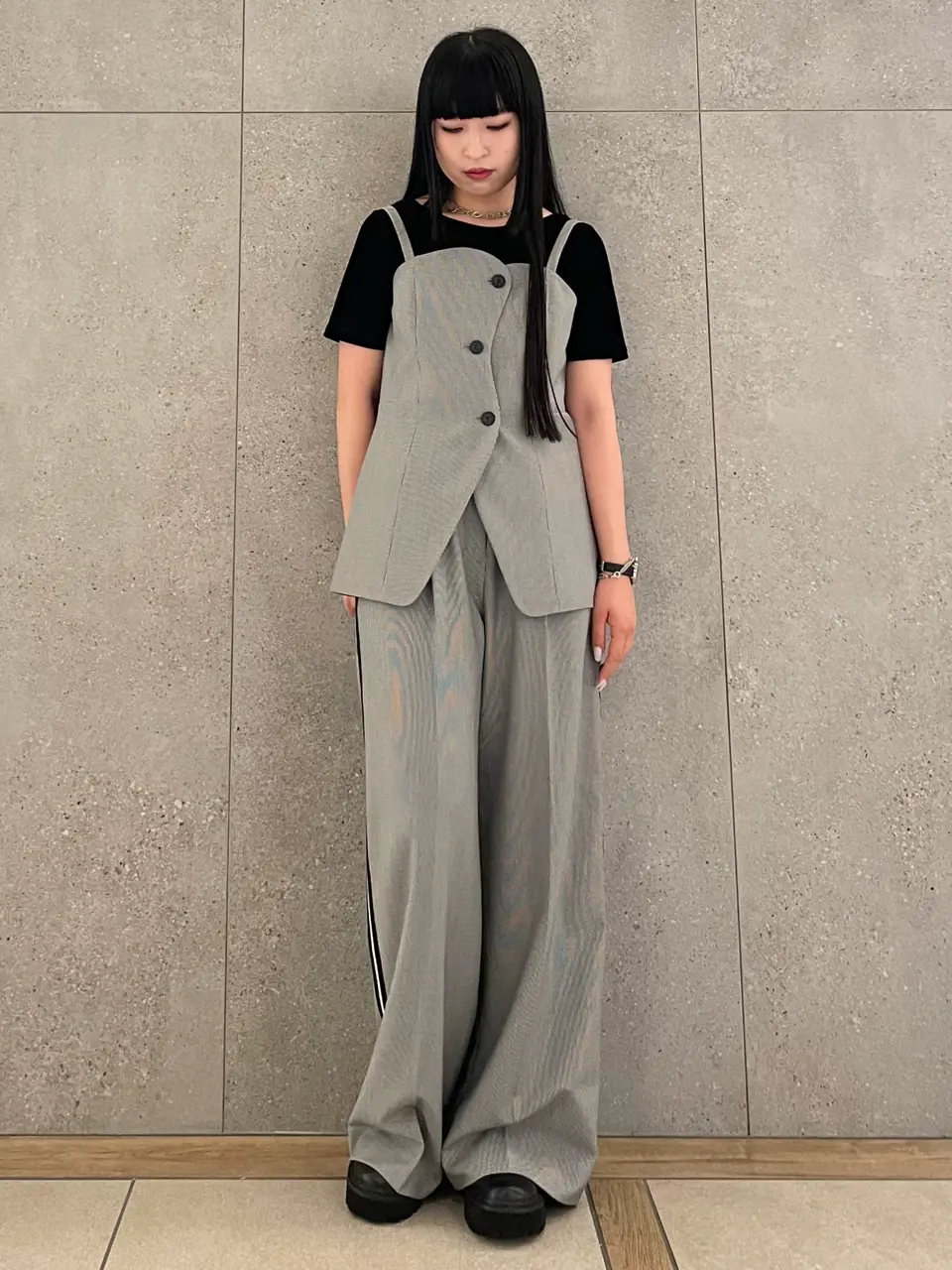 GRACE CONTINENTAL 清水　杏梨 コーディネート画像