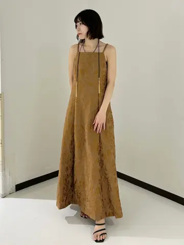 GRACE CONTINENTAL 狩野　珠季 コーディネート画像