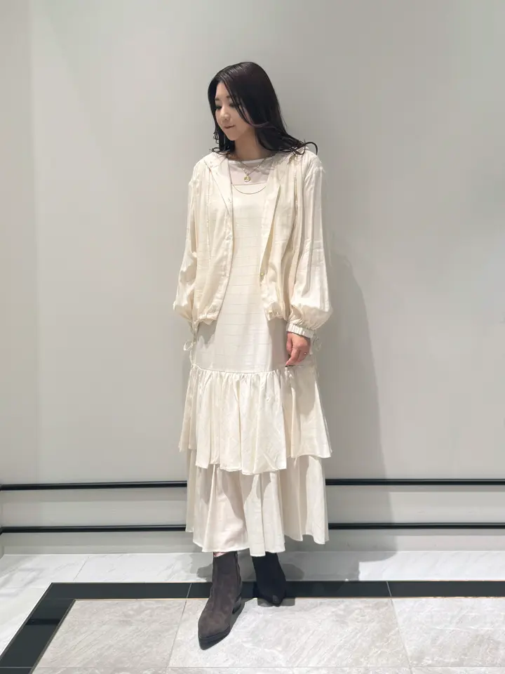 GRACE CONTINENTAL MOMOKO コーディネート画像