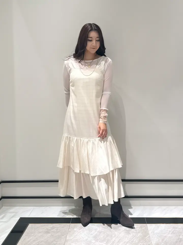 GRACE CONTINENTAL MOMOKO コーディネート画像