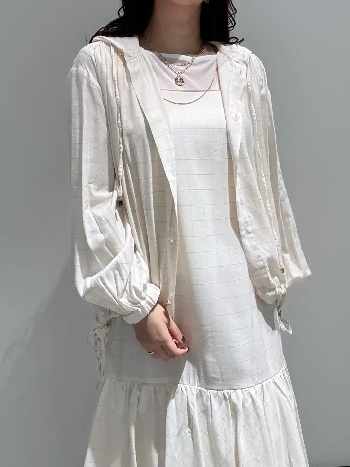 GRACE CONTINENTAL MOMOKO コーディネート画像