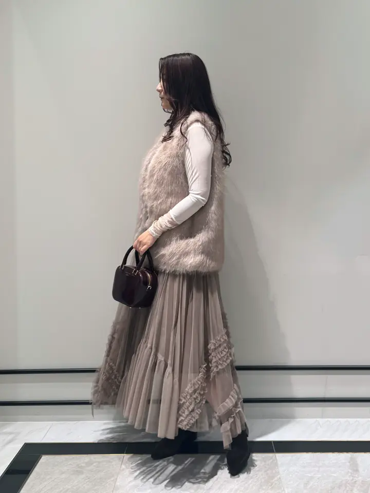 GRACE CONTINENTAL MOMOKO コーディネート画像