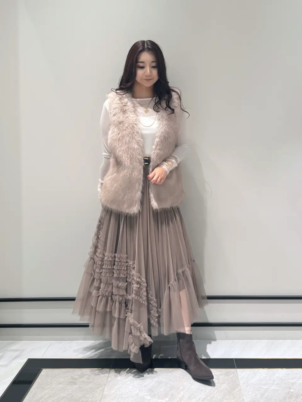 GRACE CONTINENTAL MOMOKO コーディネート画像