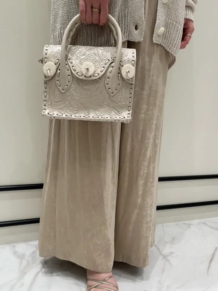 GRACE CONTINENTAL Taura コーディネート画像