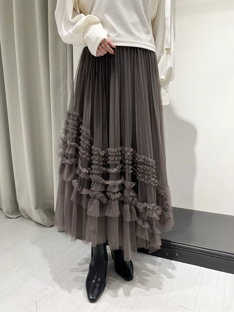 GRACE CONTINENTAL 亀田 未希 コーディネート画像