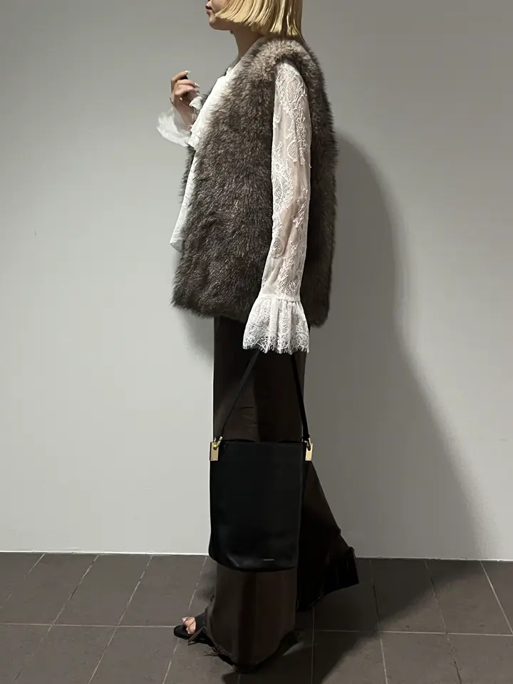 GRACE CONTINENTAL Fujisawa Yuri コーディネート画像