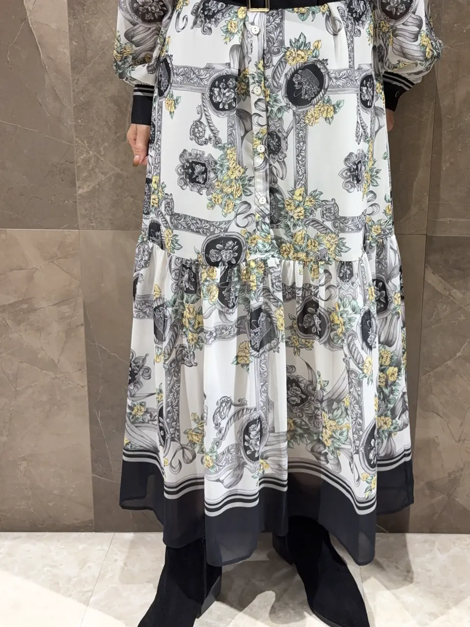 GRACE CONTINENTAL 穐山　香織 コーディネート画像