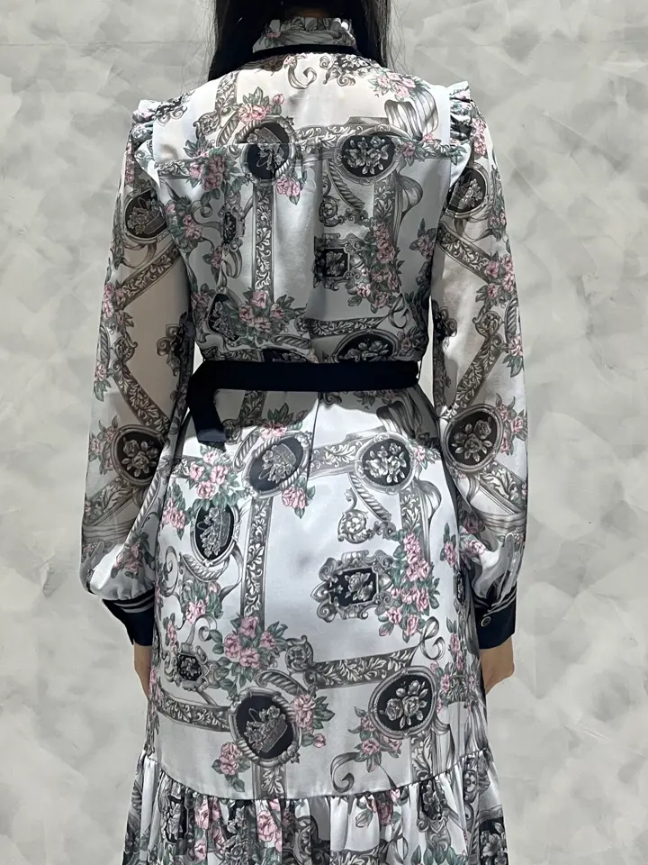 GRACE CONTINENTAL 根本　紗良 コーディネート画像