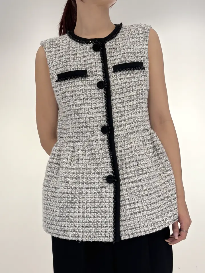 GRACE CONTINENTAL Yuuki NOZAWA コーディネート画像