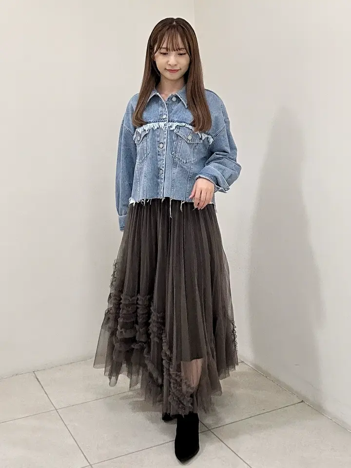 GRACE CONTINENTAL Miu Akamatsu コーディネート画像