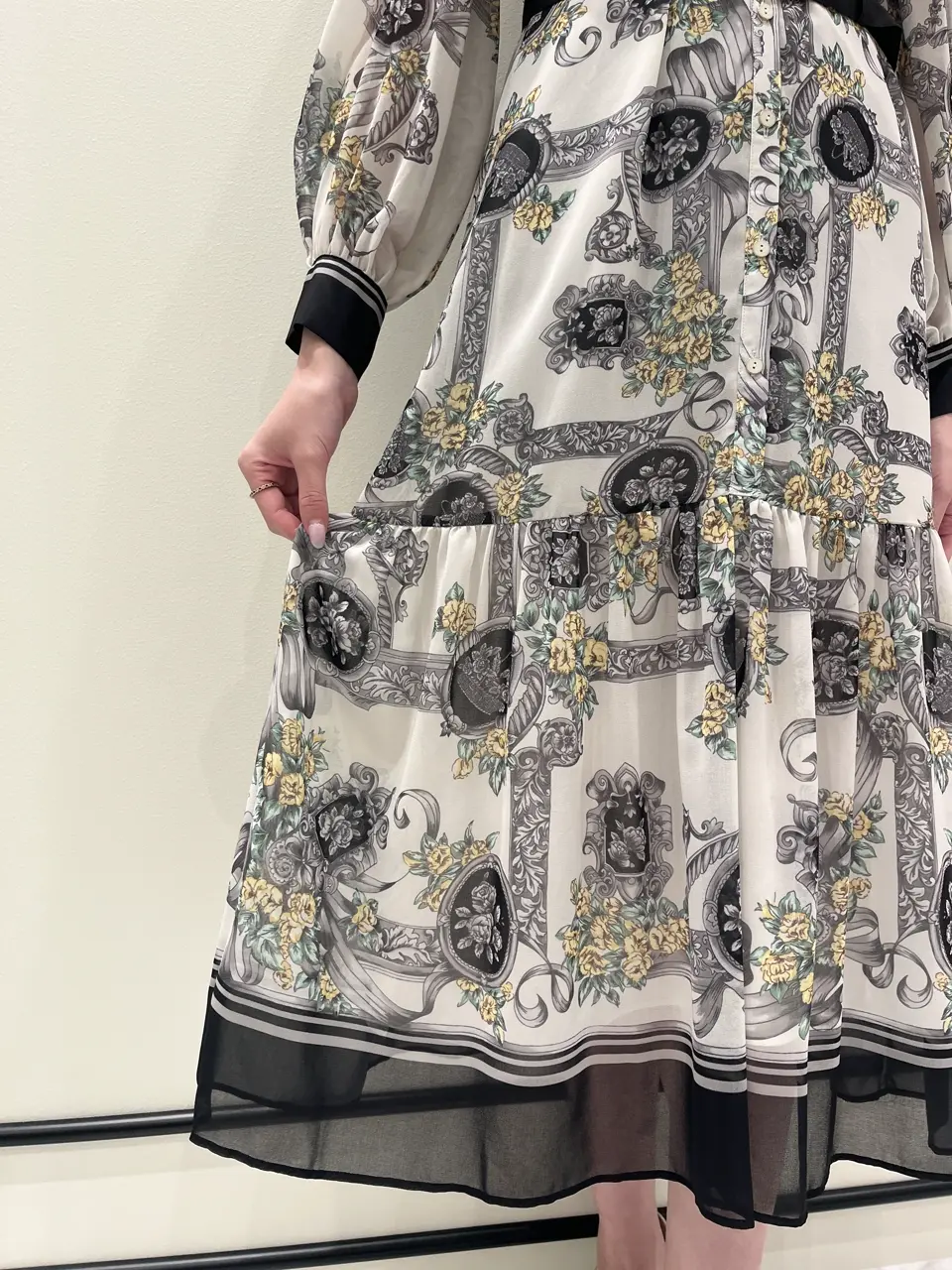 GRACE CONTINENTAL Hotei コーディネート画像