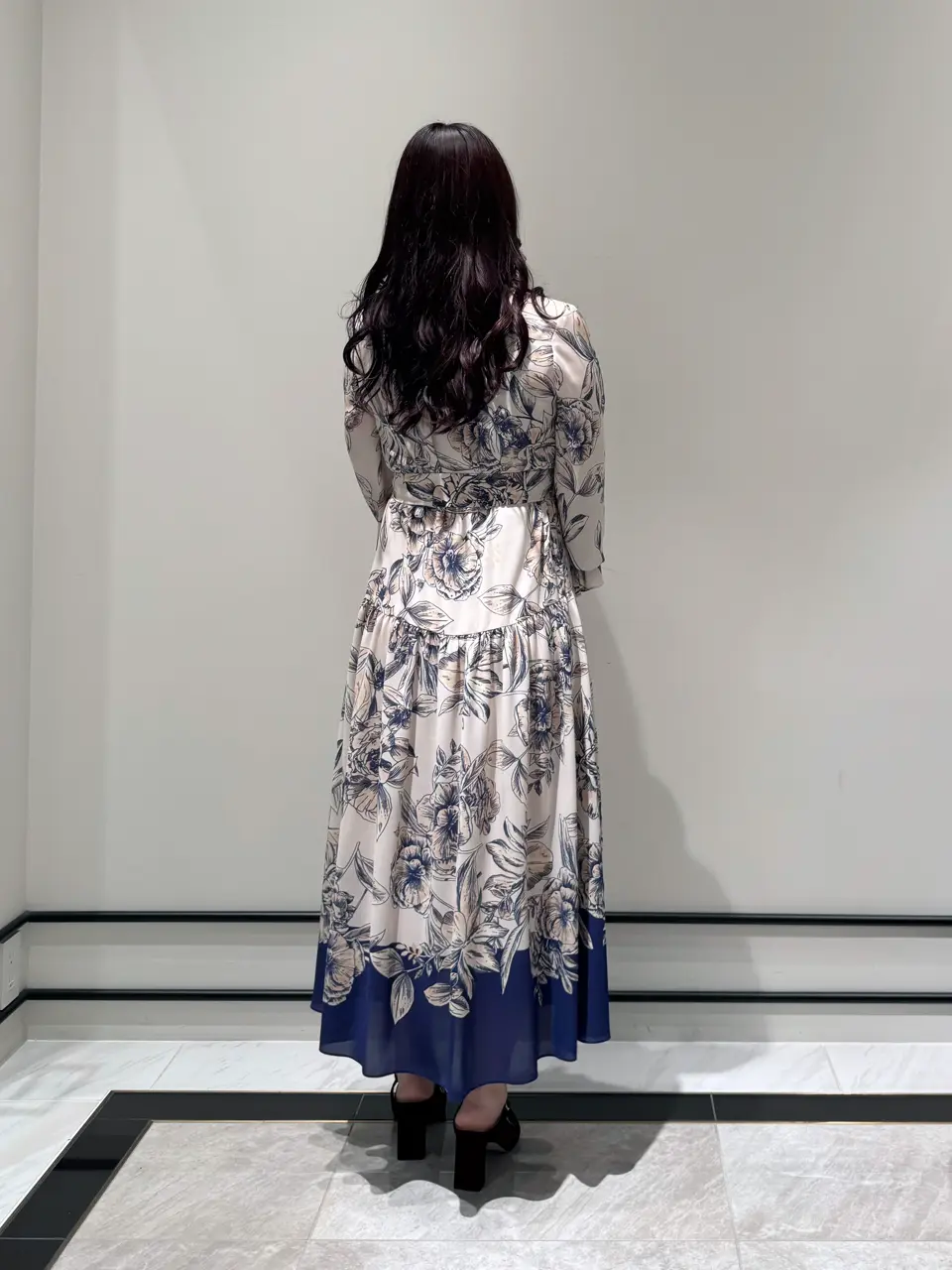 GRACE CONTINENTAL MOMOKO コーディネート画像