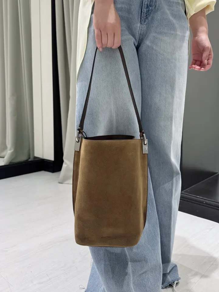 GRACE CONTINENTAL RINA コーディネート画像