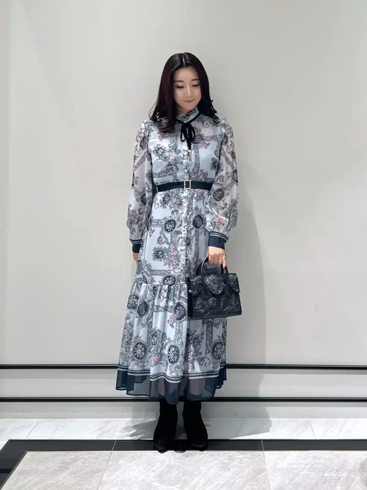 GRACE CONTINENTAL MOMOKO コーディネート画像