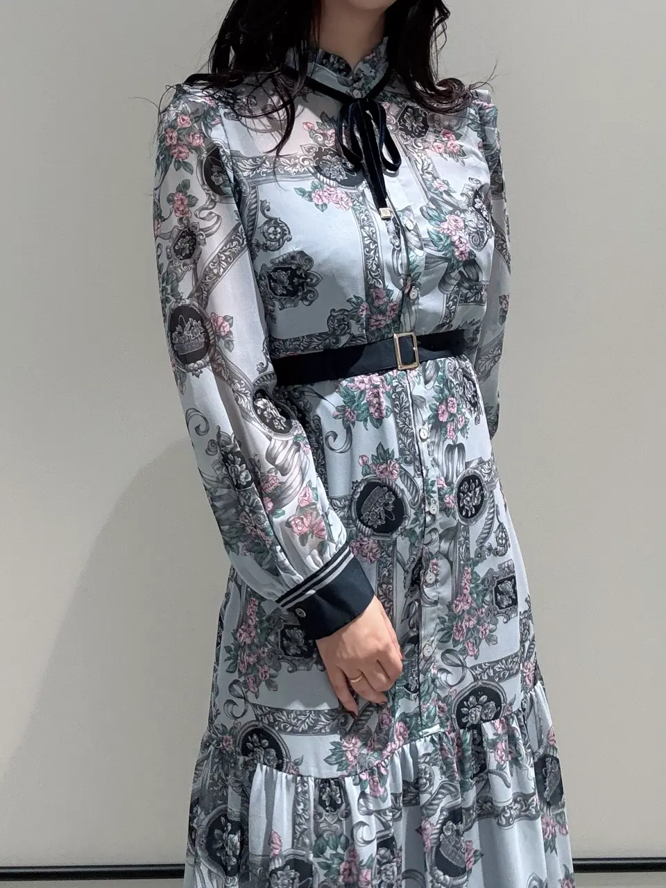 GRACE CONTINENTAL MOMOKO コーディネート画像