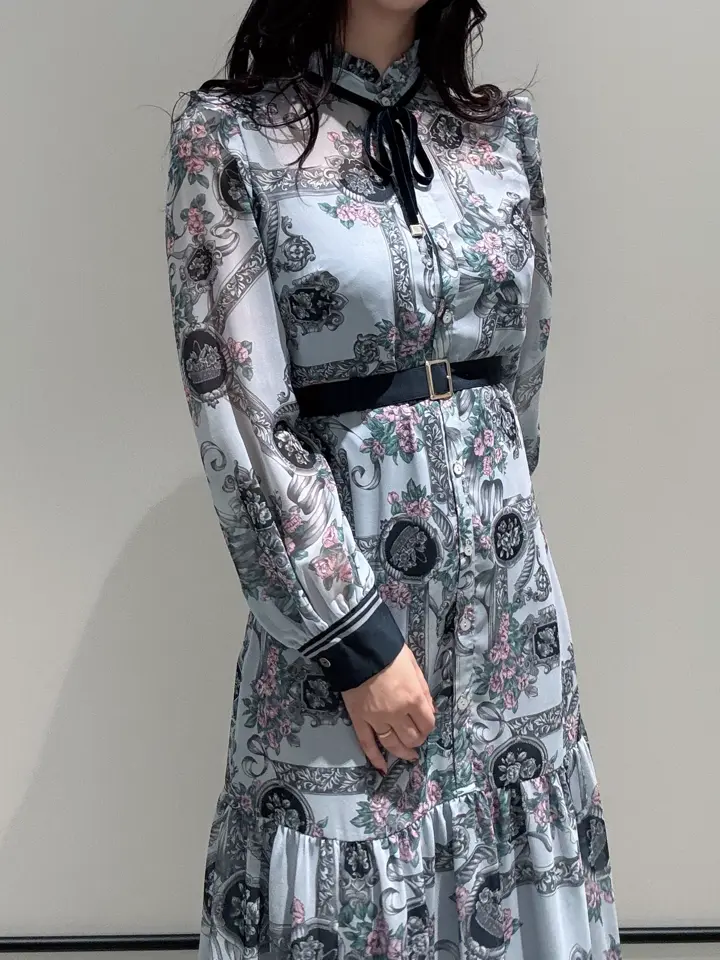 GRACE CONTINENTAL MOMOKO コーディネート画像