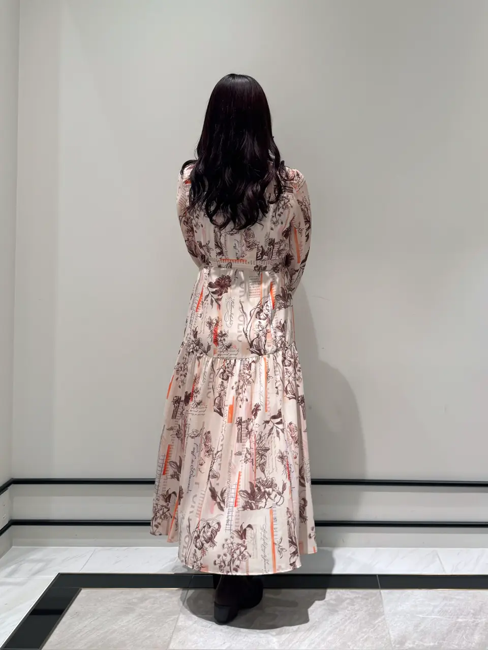 GRACE CONTINENTAL MOMOKO コーディネート画像