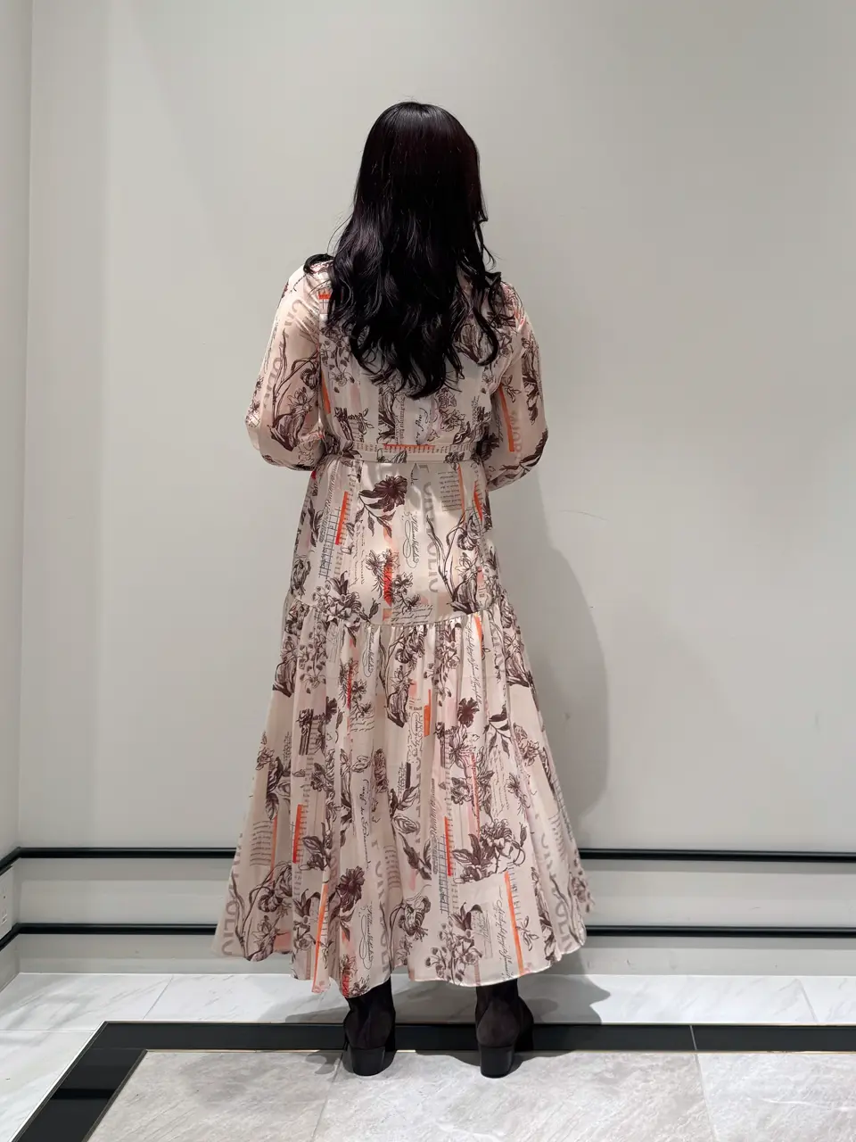 GRACE CONTINENTAL MOMOKO コーディネート画像