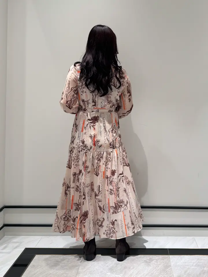 GRACE CONTINENTAL MOMOKO コーディネート画像