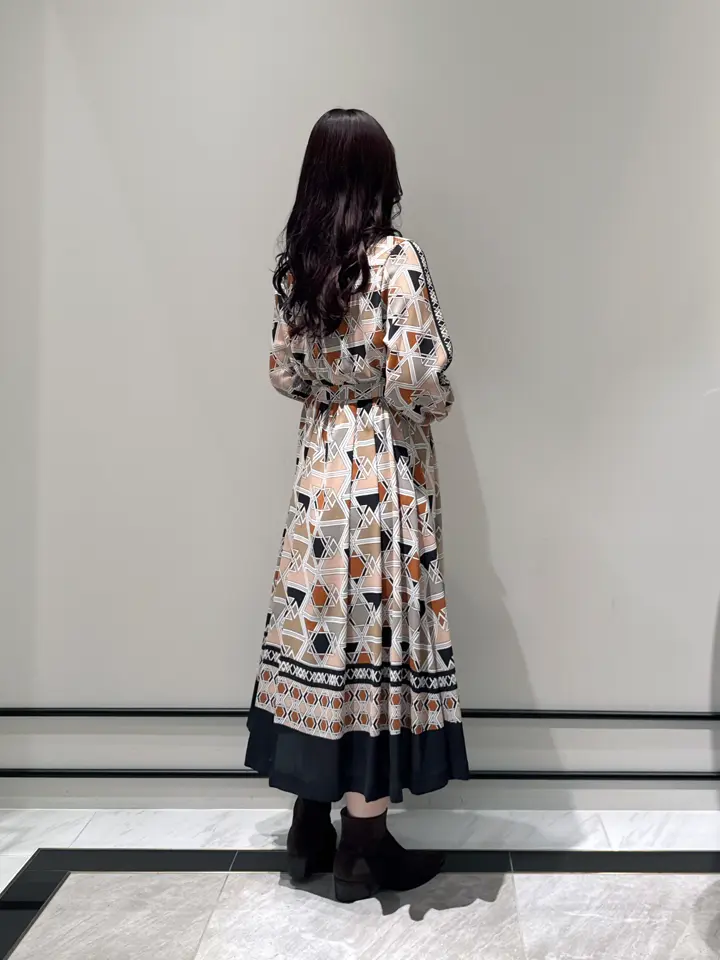 GRACE CONTINENTAL MOMOKO コーディネート画像