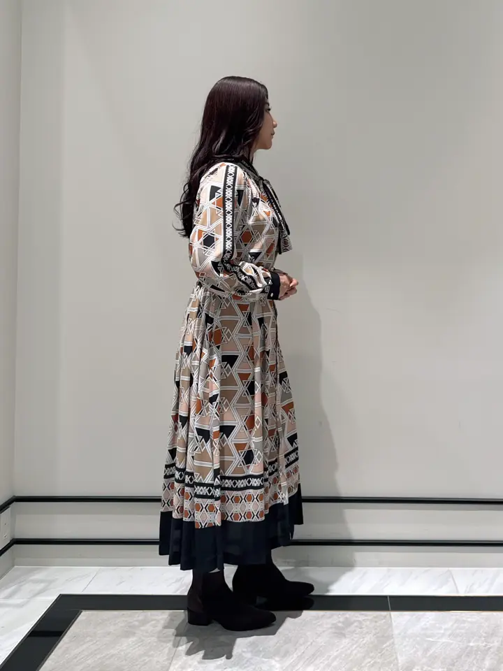 GRACE CONTINENTAL MOMOKO コーディネート画像