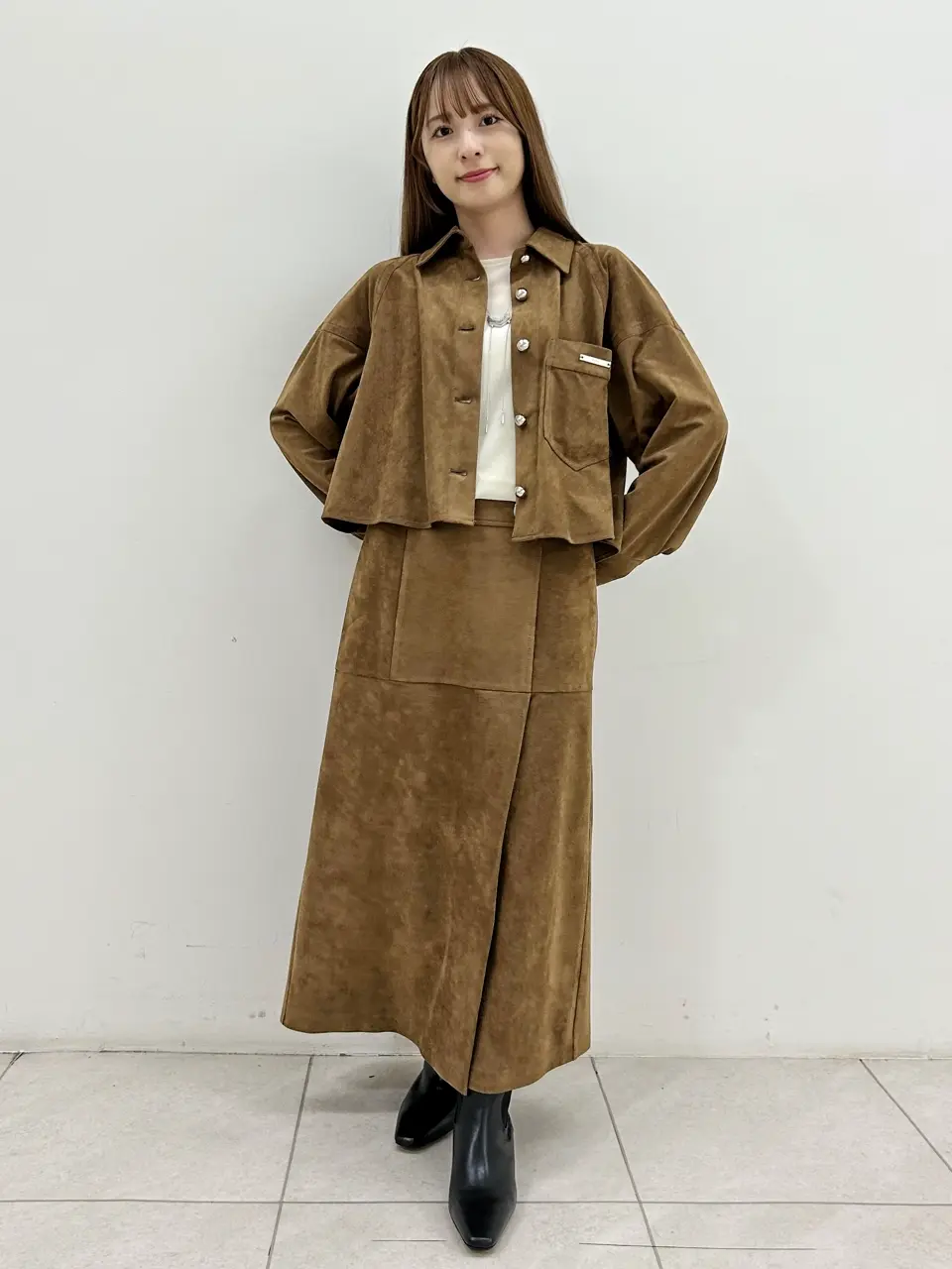 GRACE CONTINENTAL Miu Akamatsu コーディネート画像