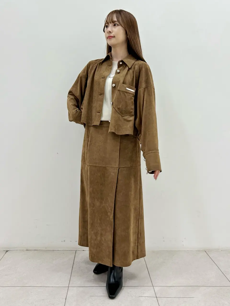 GRACE CONTINENTAL Miu Akamatsu コーディネート画像