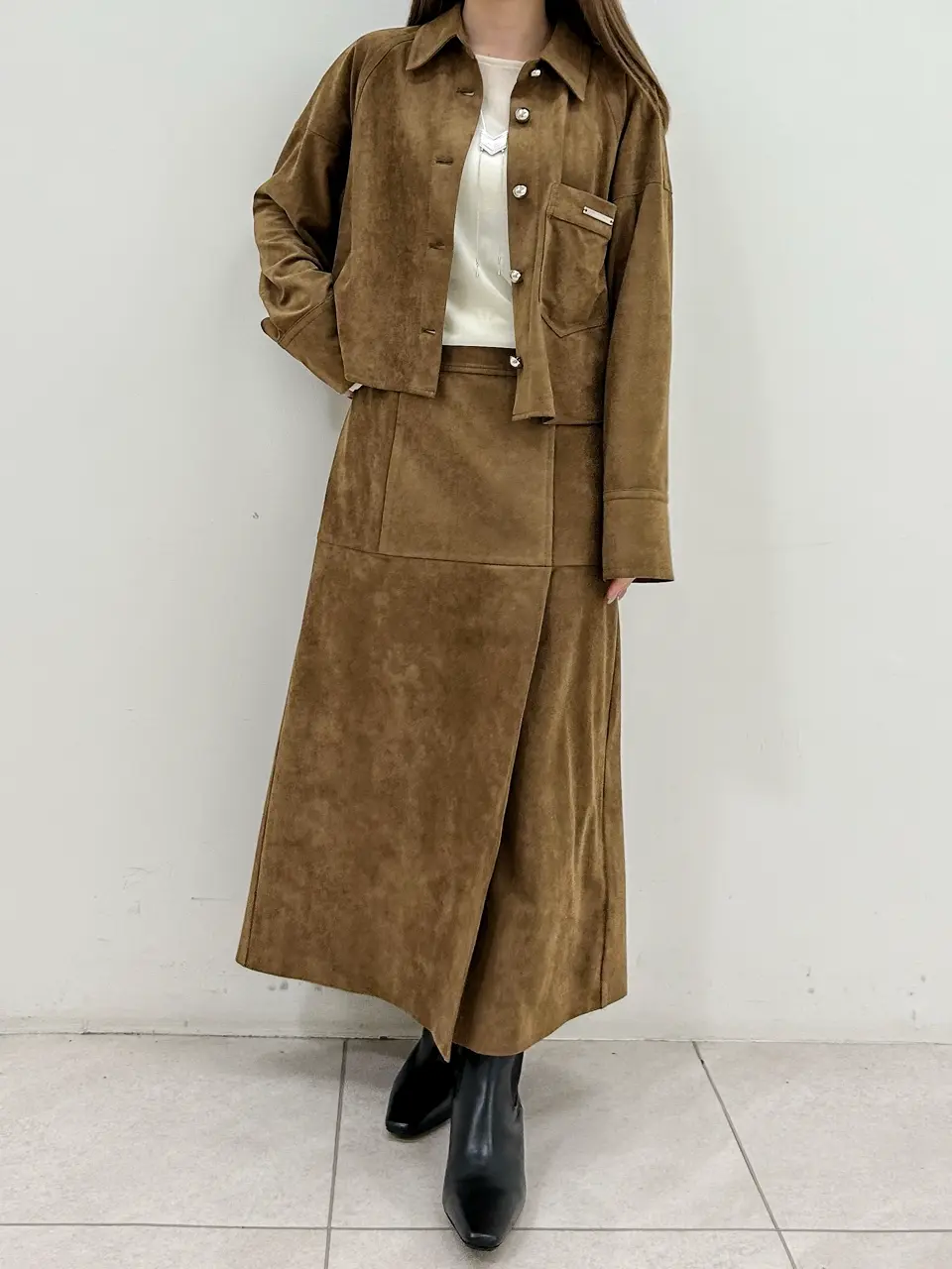 GRACE CONTINENTAL Miu Akamatsu コーディネート画像