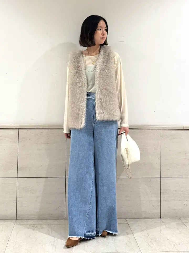 GRACE CONTINENTAL 伊藤　静華 コーディネート画像