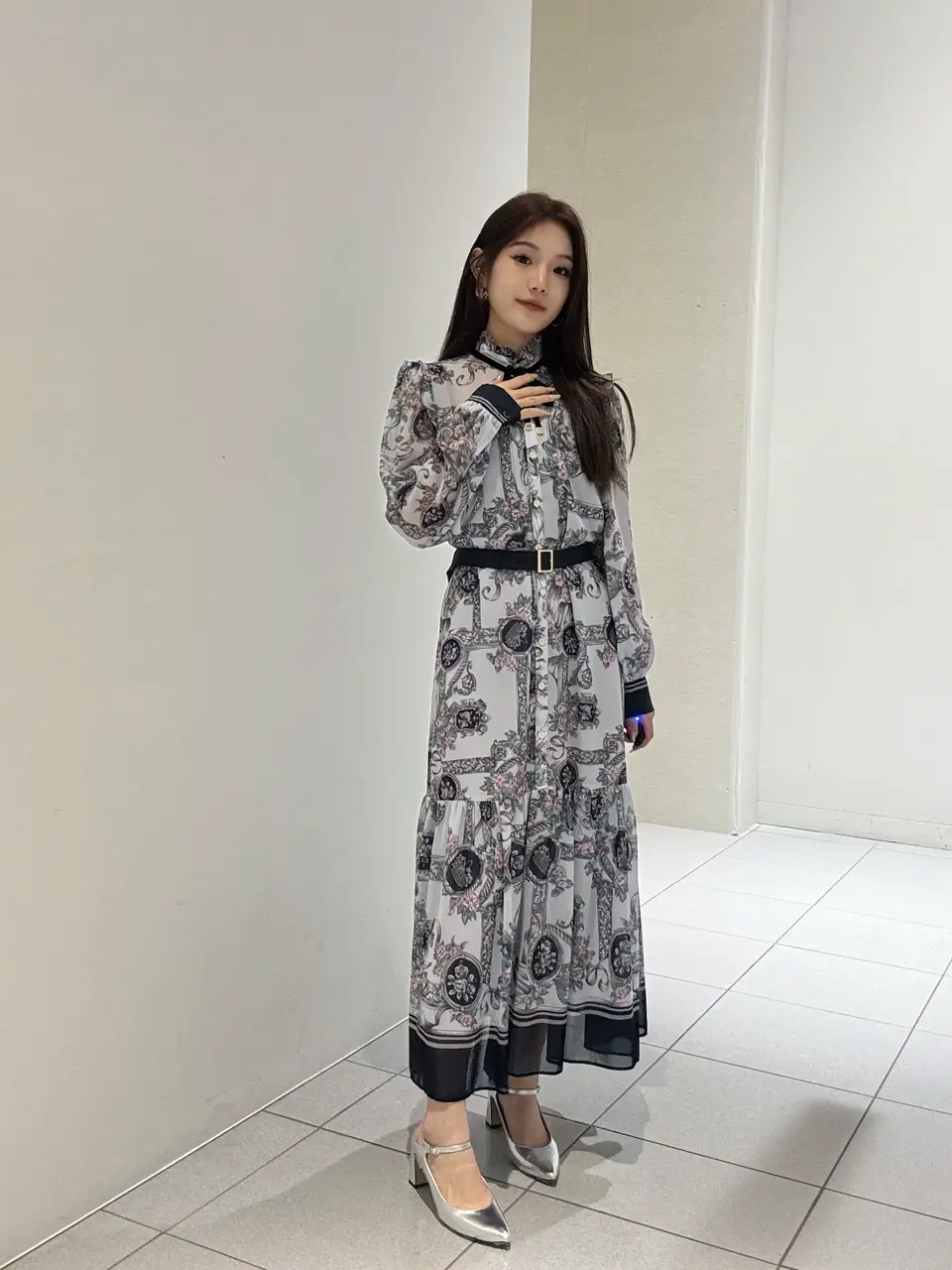 GRACE CONTINENTAL 王　宇キン コーディネート画像