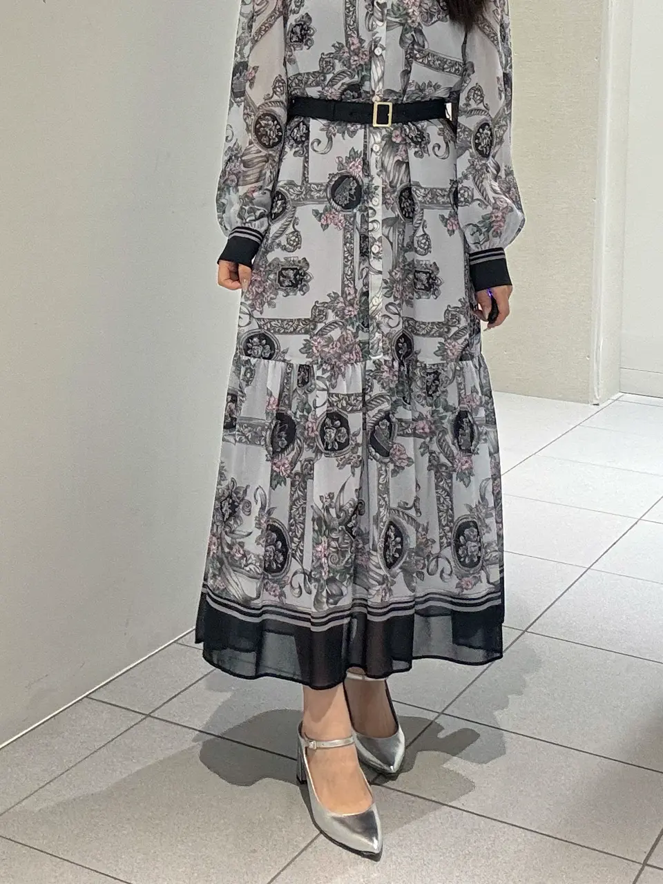 GRACE CONTINENTAL 王　宇キン コーディネート画像