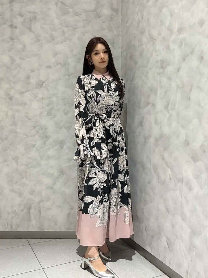 GRACE CONTINENTAL 王　宇キン コーディネート画像