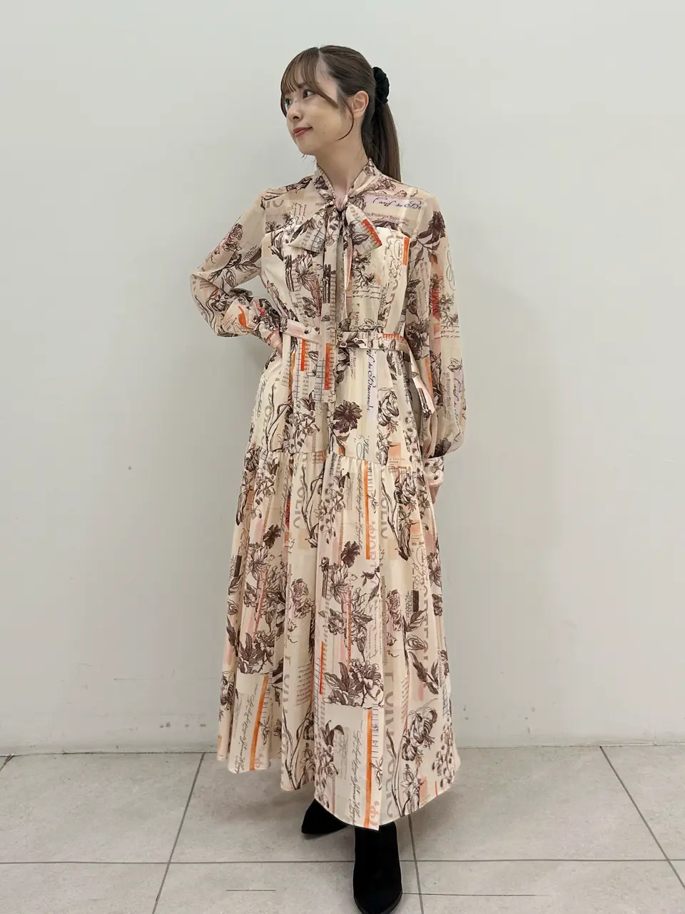 GRACE CONTINENTAL Miu Akamatsu コーディネート画像