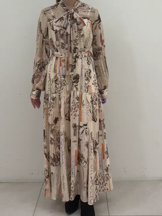 GRACE CONTINENTAL Miu Akamatsu コーディネート画像