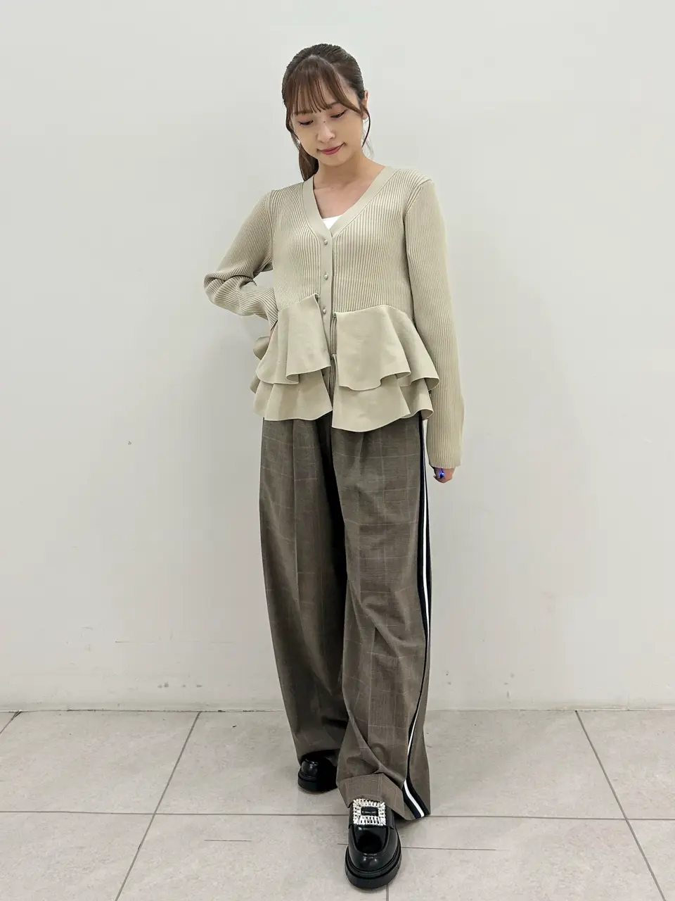  Miu Akamatsu コーディネート画像