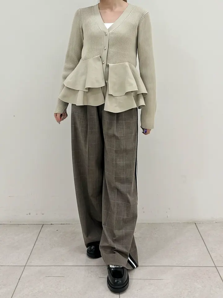 GRACE CONTINENTAL Miu Akamatsu コーディネート画像