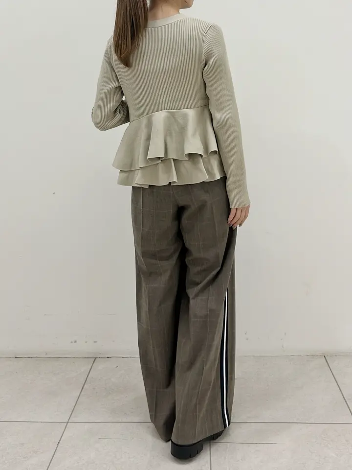 GRACE CONTINENTAL Miu Akamatsu コーディネート画像