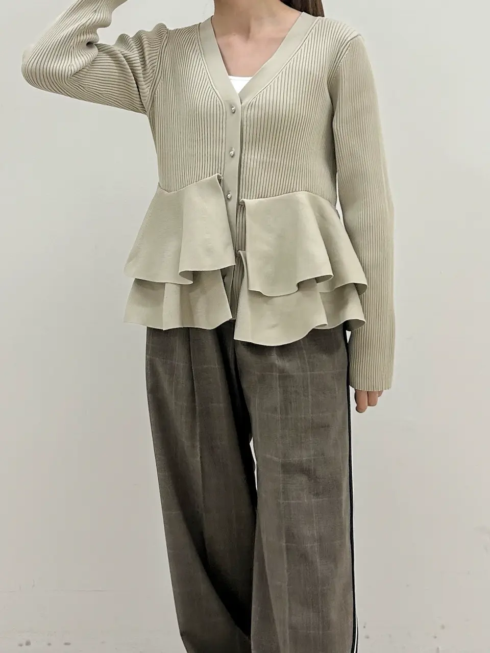 GRACE CONTINENTAL Miu Akamatsu コーディネート画像