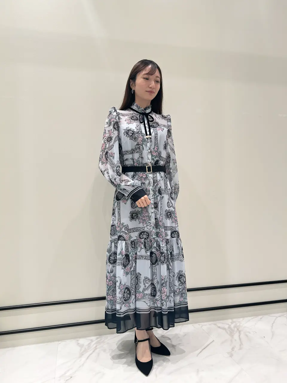  若園　ひかり コーディネート画像