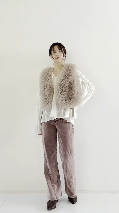 GRACE CONTINENTAL Hikaru Okada コーディネート画像