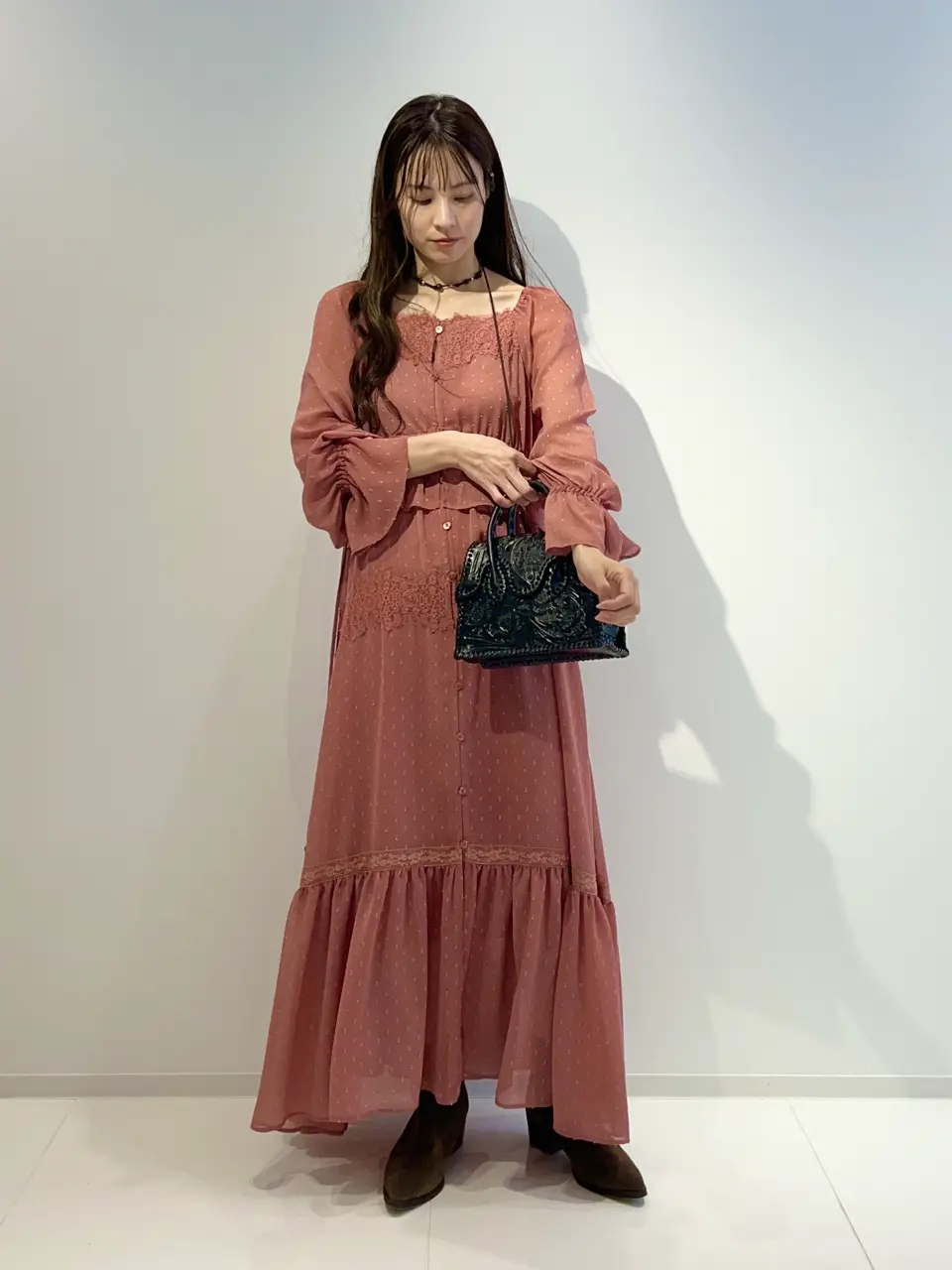 GRACE CONTINENTAL Hikaru Okada コーディネート画像