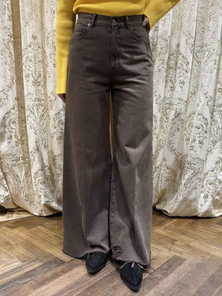 GRACE CONTINENTAL adachi miyuki コーディネート画像