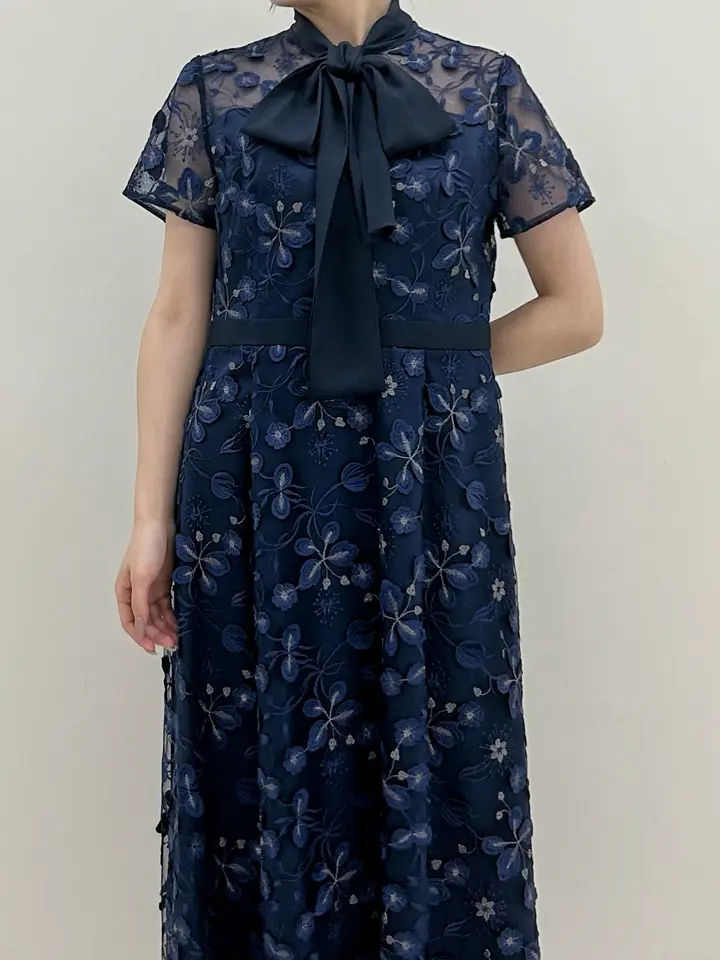 GRACE CONTINENTAL Miu Akamatsu コーディネート画像