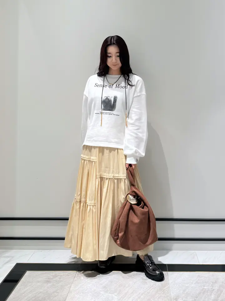 GRACE CONTINENTAL MOMOKO コーディネート画像