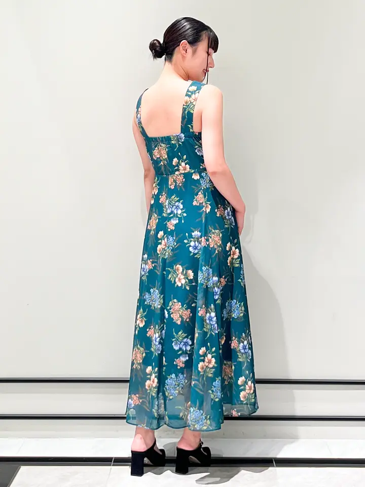 GRACE CONTINENTAL CHISAKO.S コーディネート画像