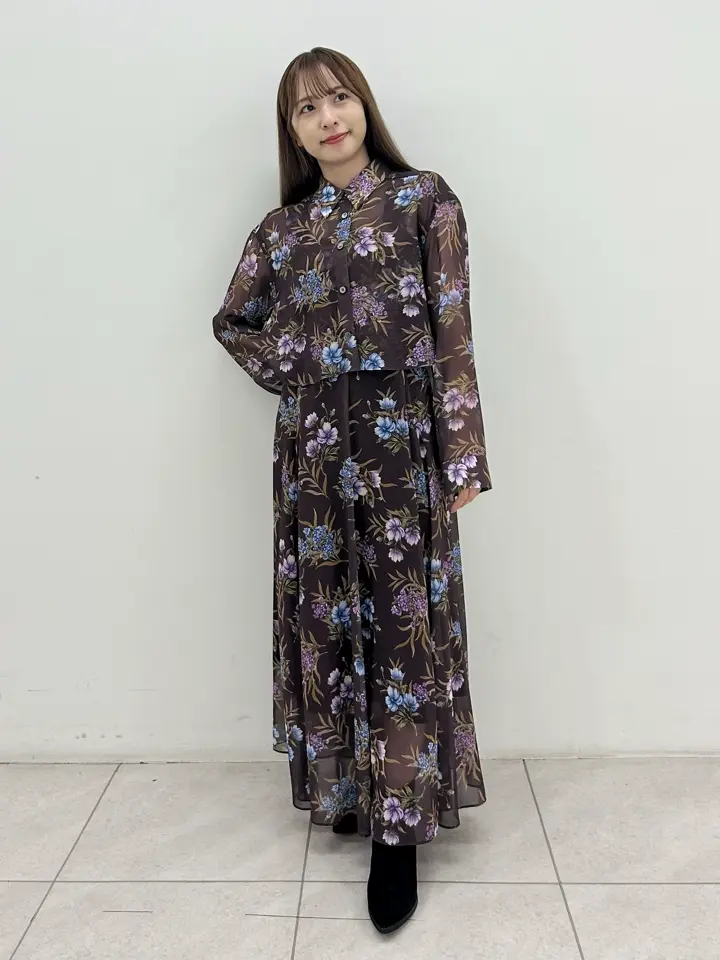 GRACE CONTINENTAL Miu Akamatsu コーディネート画像