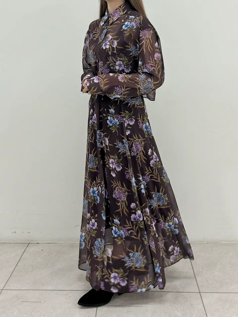 GRACE CONTINENTAL Miu Akamatsu コーディネート画像