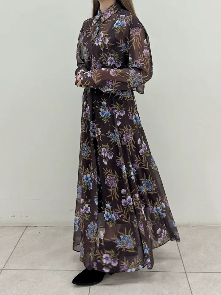 GRACE CONTINENTAL Miu Akamatsu コーディネート画像