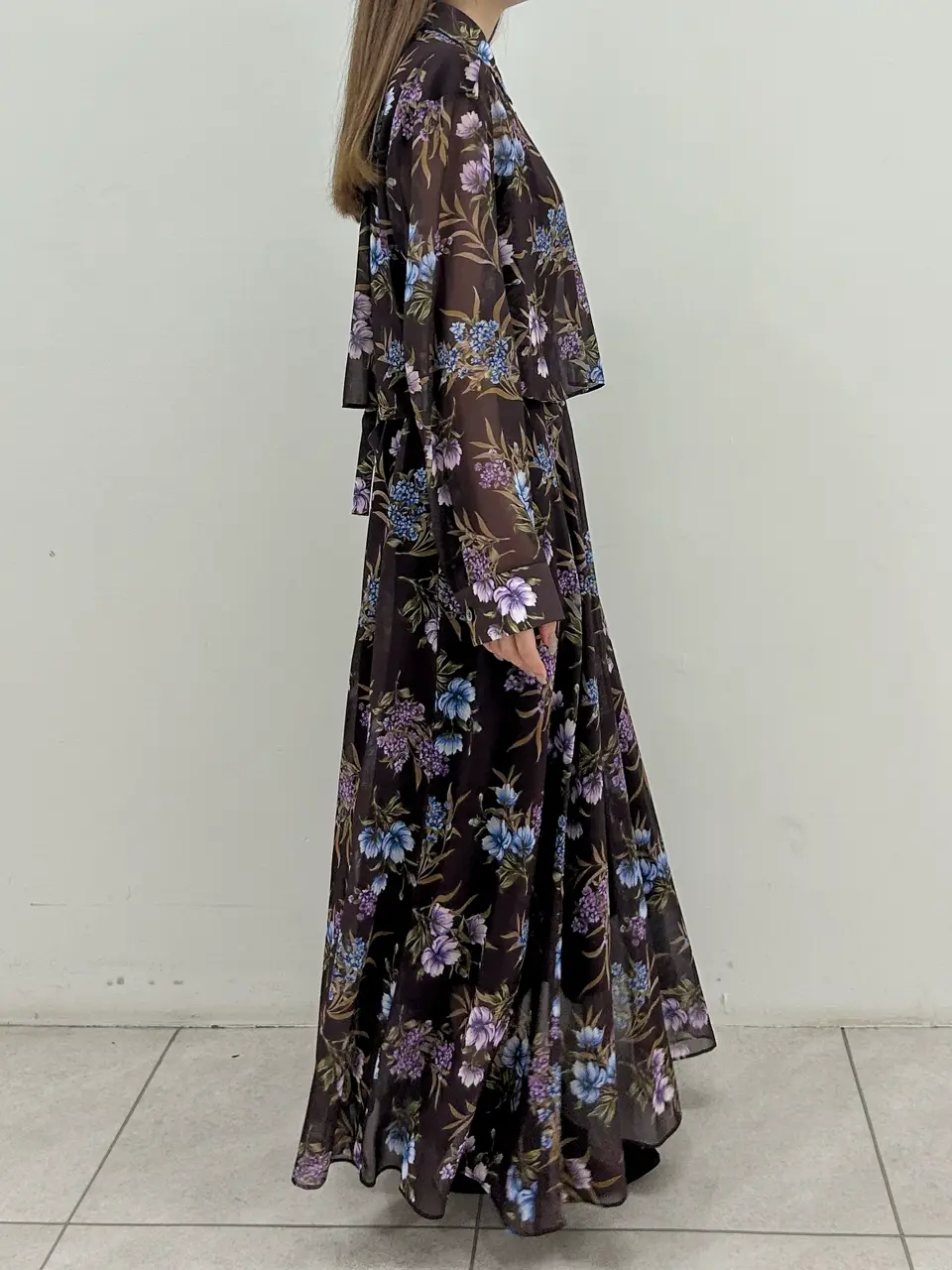 GRACE CONTINENTAL Miu Akamatsu コーディネート画像