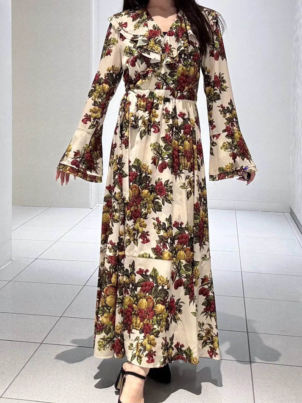 GRACE CONTINENTAL 王　宇キン コーディネート画像